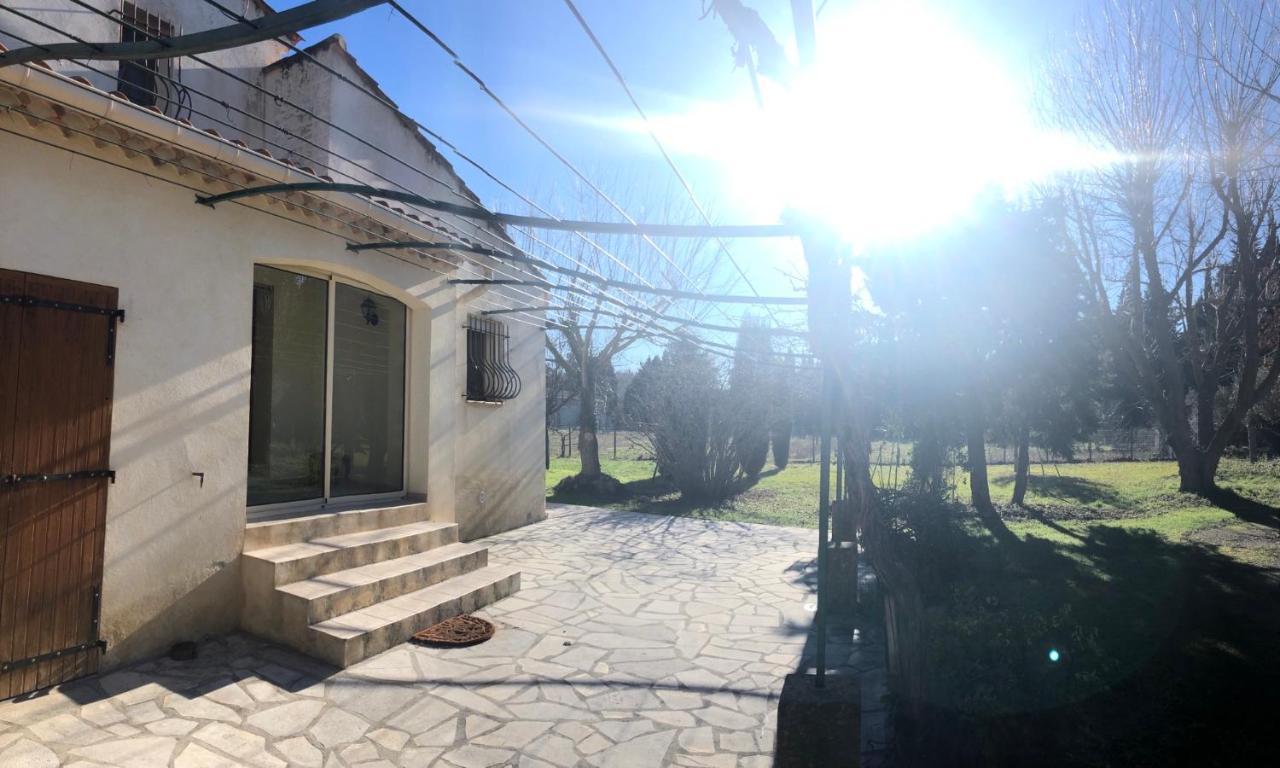 La Maison Des Sources Salon-de-Provence Eksteriør bilde