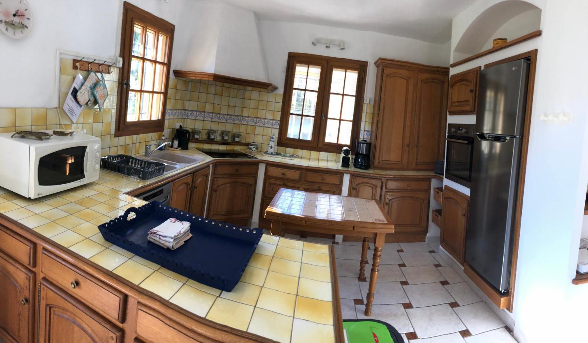 La Maison Des Sources Salon-de-Provence Eksteriør bilde